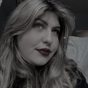 Meet your Posher, Hailey